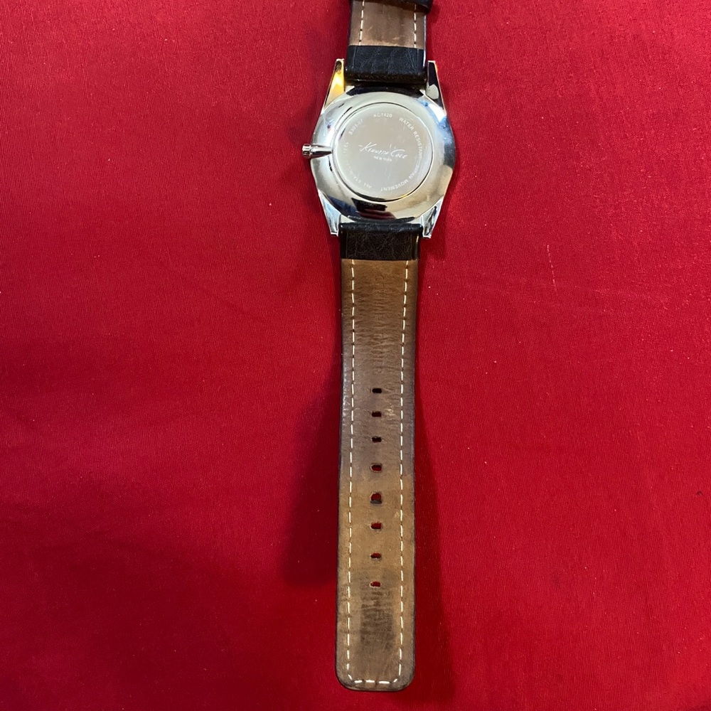 Kenneth Cole Watch - Picture 3 of 4